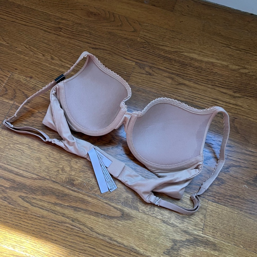 Victorias Secret 32C Push Up Bra in Nude Tan Color